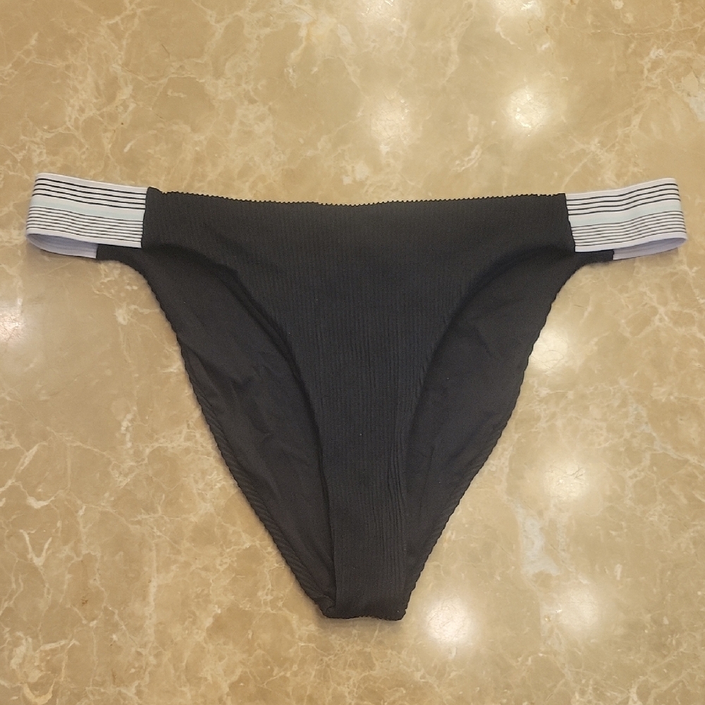 Dolce Vita Classic Black Bikini Bottom,  L